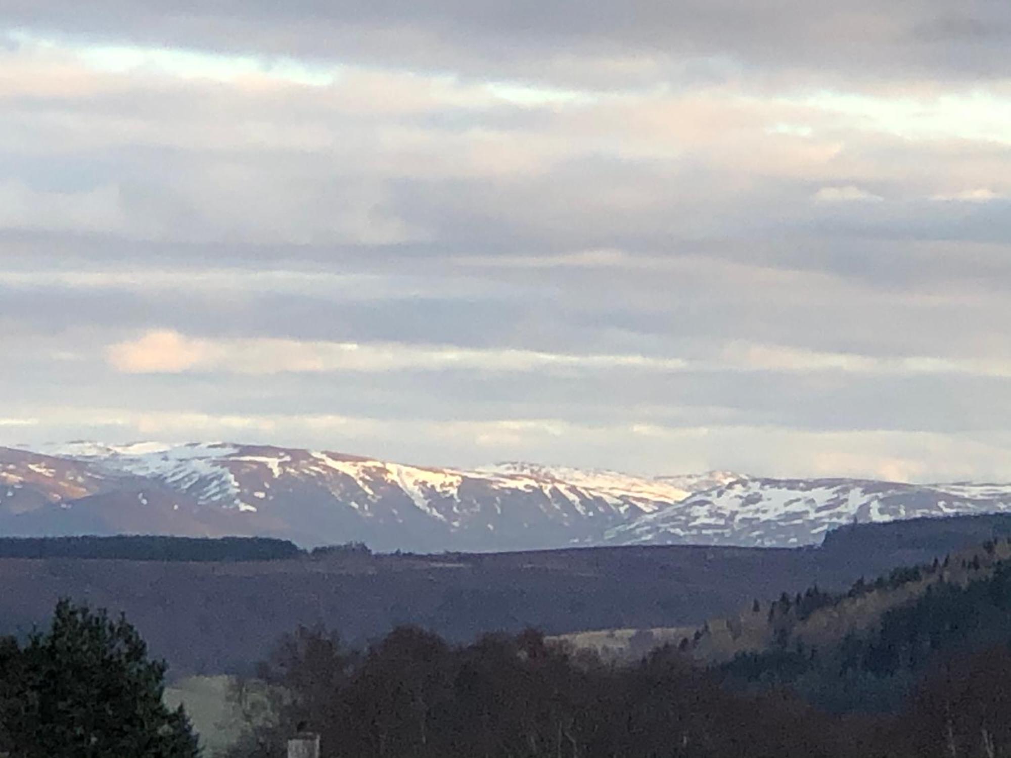 Retreat Hot Tub Highland Cabin Inverness Luaran gambar