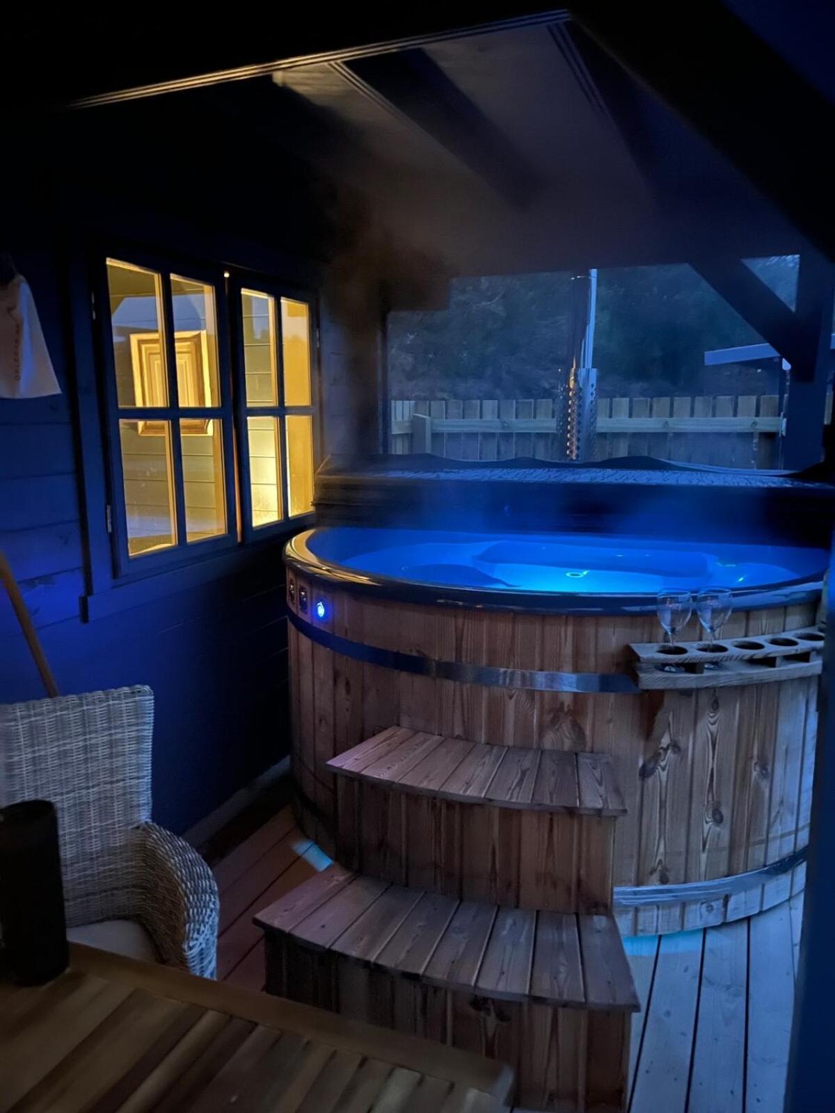Retreat Hot Tub Highland Cabin Inverness Luaran gambar